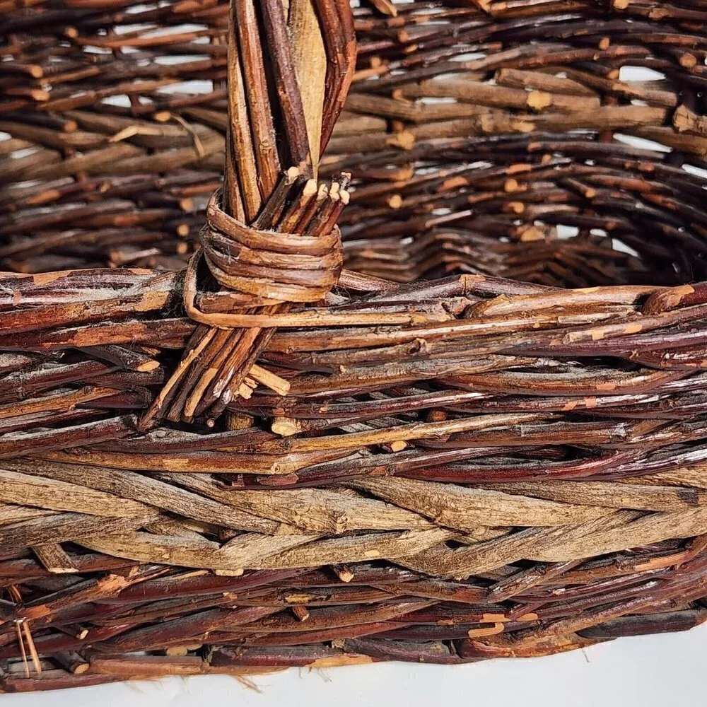 VTG Large Woven Rattan Twig Stick Gathering Basket with Handle Two Toned Brown